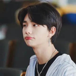 😗 whatsapp sticker