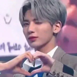 ☁️ kpop, cuore, idol, coreano, cantante, maschio, occhiolino whatsapp sticker