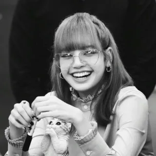 🖤 Lisa Lisa, Blackpink, ca sĩ, K-pop, người nổi tiếng, kính, mèo bông telegram sticker