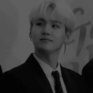 🗝 Suga osoba, kpop, suga, bts, muzyk, piosenkarz telegram sticker