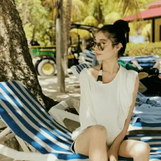 🕊 bãi biển, phụ nữ, kính râm, kỳ nghỉ, mùa hè, thư giãn telegram sticker
