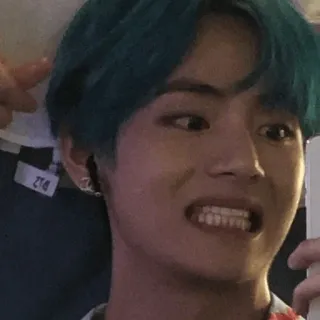 😬 V BTS, K-Pop, cantante, ídolo, V, Kim Taehyung telegram sticker