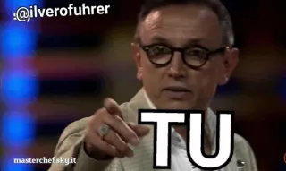 👉 TU italiano, homem, dedo apontando, cozinhar, masterchef telegram sticker