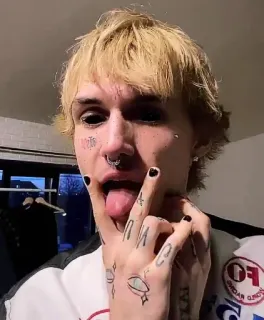 🥰 pessoa, tatuagem, gesto ofensivo, retrato, língua, homem telegram sticker