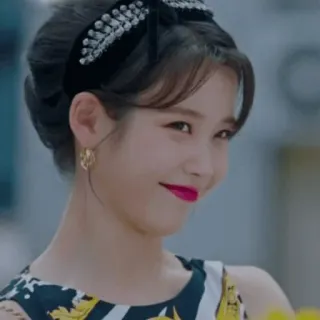 😏 IU femme, coréenne, chanteuse, actrice, portrait telegram sticker