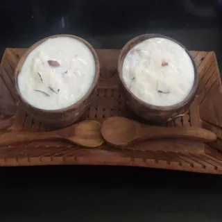 🥛 Dessert, Essen, Süß, Kokosnuss, Holzlöffel, Tablett, Indisches Dessert telegram sticker