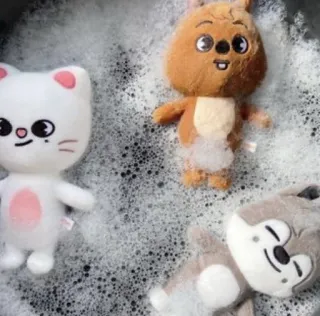 💦 thú nhồi bông, đồ chơi, thú bông, mèo, sóc, chó sói, bong bóng, bọt, tắm whatsapp sticker
