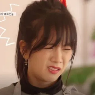 😖 치 100인분 femme, expression, coréen, personne telegram sticker