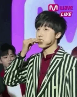 🀄️ LIVE в прямом эфире, mwave, развлечения, kpop, азиатский whatsapp sticker
