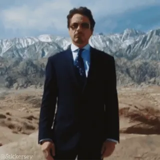 😎 Tony Stark @Stickersey uomo, completo, deserto, montagne, occhiali da sole, marvel, iron man whatsapp sticker