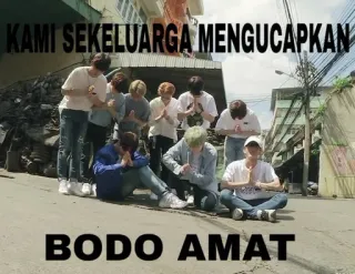 💰 KAMI SEKELUARGA MENGUCAPKAN
BODO AMAT Gruß, Familie, Indonesisch, Malaysisch, Text, Gruppe, Leute whatsapp sticker