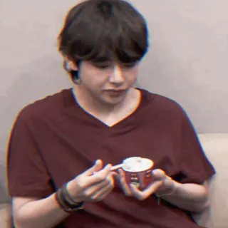 🖇️ 男人, 吃东西, 冰淇淋, 韩流, 偶像, V telegram sticker