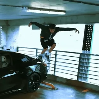 🐒 samochód, skok, ulica, parkour, miejski whatsapp sticker