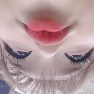 🙃 rosto, lábios, olhos, maquiagem, beleza, retrato telegram sticker