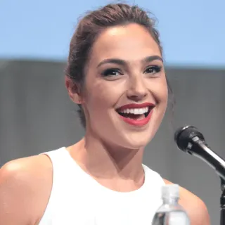 😄 Gal Gadot actress, celebrity, woman, portrait, entertainment telegram sticker