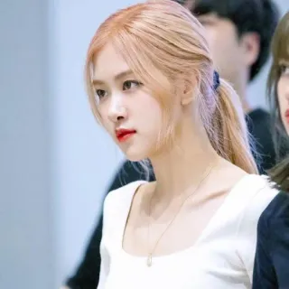 😠 Rosé rosé, kpop, penyanyi, selebriti, wanita, rambut pirang telegram sticker