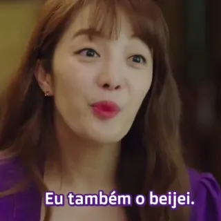😗 Eu também o beijei. femme, baiser, beauté, portrait telegram sticker