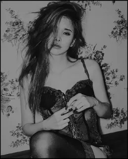 ◾️ femme, corset, lingerie, portrait, noir et blanc, boudoir telegram sticker