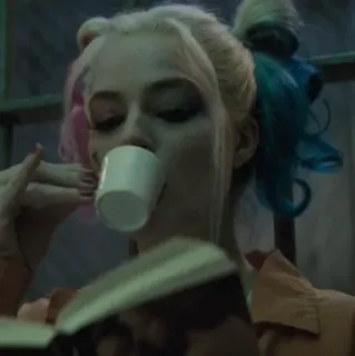 🔥 Harley Quinn Suicide Squad Харли Квинн, Марго Робби, DC Comics, Отряд самоубийц, Антигерой, Персонаж комиксов whatsapp sticker