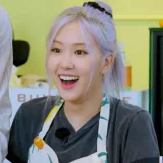 😄 Rosé kpop, rose, blackpink, певица, знаменитость, женщина, лавандовые волосы telegram sticker