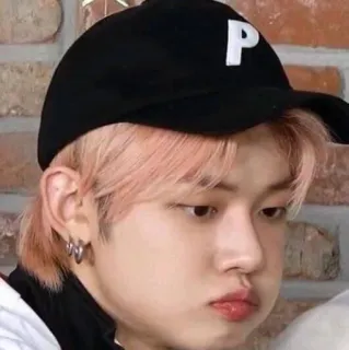 😐 kpop, idool, persoon, hoed telegram sticker