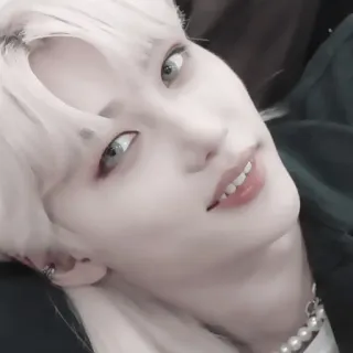 🏜 K-pop, Idol, Retrato, Rosto, Pessoa, Celebridade telegram sticker