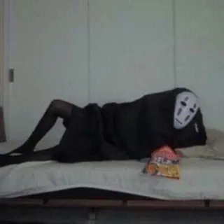 👁‍🗨 No-Face Spirited Away Senza Volto, La città incantata, Studio Ghibli, Anime, Personaggio, Sdraiato, Maschera telegram sticker