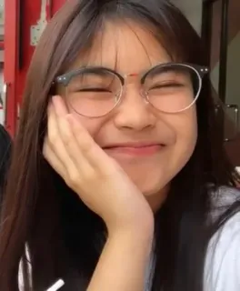 🥰 ragazza, asiatica, sorridente, occhiali, persona telegram sticker