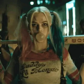 😎 Harley Quinn Suicide Squad Daddy's Lil Monster Harley Quinn, Escuadrón Suicida, DC Comics, Margot Robbie, Villano, Personaje de cómic, Película telegram sticker