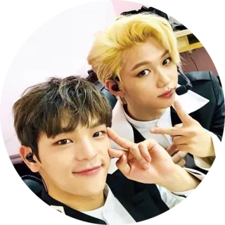 😊 selfie, friends, portrait, k-pop, happy, celebrities telegram sticker