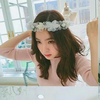 💖 femme, couronne de fleurs, portrait, intérieur, asiatique, bandeau, fille telegram sticker