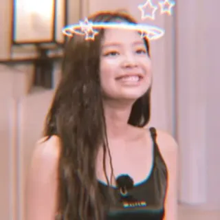 🎠 femme, fille, sourire, étoiles, auréole, beauté, jolie telegram sticker