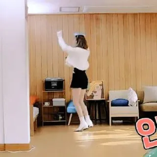 🎞 오 ballo, coreana, donna, interno, stanza, casa telegram sticker