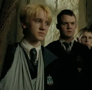 🐍 Draco Malfoy Harry Potter mago, magia, adolescente, slytherin, escuela telegram sticker