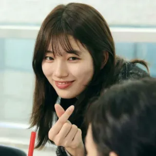 ❤️ человек, женщина, кореянка, азиатка, улыбка, жест сердца telegram sticker