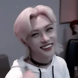 🐣 Felix Felix, K-Pop, Stray Kids, Idol, Porträt, Männlich, Sänger telegram sticker