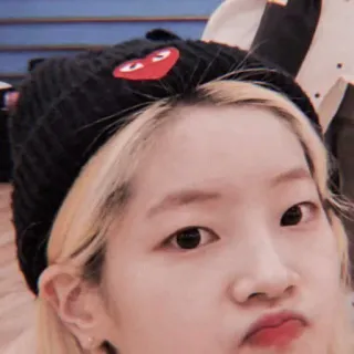🥮 persona, donna, ritratto, k-pop, dahyun, twice telegram sticker