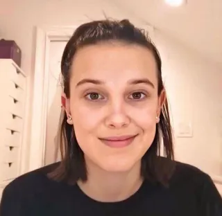😀 Millie Bobby Brown 유명인, 여배우, 밀리 보비 브라운, 초상화, 얼굴 telegram sticker