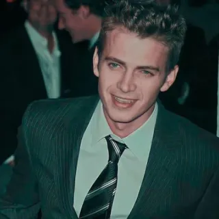⛓ Hayden Christensen 배우, 유명인, 인물사진, 남자, 정장 telegram sticker