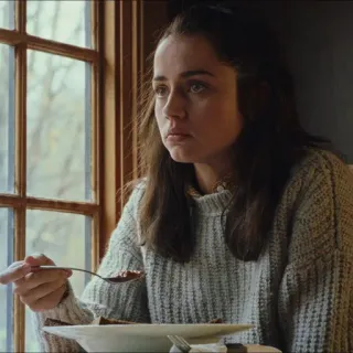 🎗 femme, manger, pull, intérieur, table telegram sticker