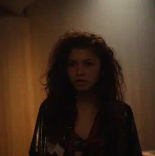 🧬 Zendaya Porträt, Frau, lockiges Haar, Schauspieler, Schauspielerin, Euphoria whatsapp sticker