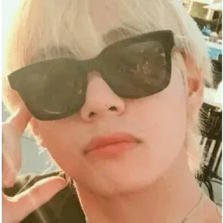 😎 persona, gafas de sol, kpop, v, hombre, ídolo, cantante telegram sticker