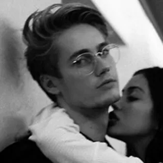 ⚠️ Zuneigung, Liebe, Paar, Romantik, Kuss telegram sticker