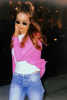 🍸 femme, cardigan rose, lunettes de soleil, décontracté, mode, jean telegram sticker