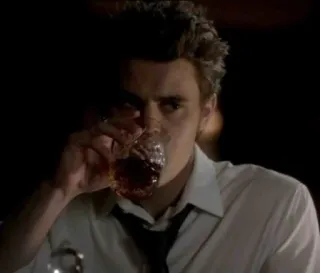 🥃 mężczyzna, picie, alkohol, szklanka, ciemny, krawat, koszula telegram sticker