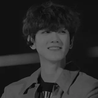 🔗 portrait, man, smiling, black and white telegram sticker