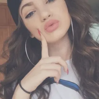 💄 whatsapp sticker