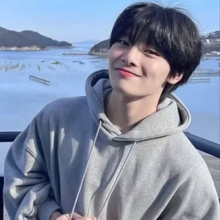💫 homme, portrait, sweat à capuche, décontracté, sourire telegram sticker