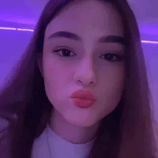 ⭐ mujer, selfie, retrato, chica, cara, maquillaje telegram sticker