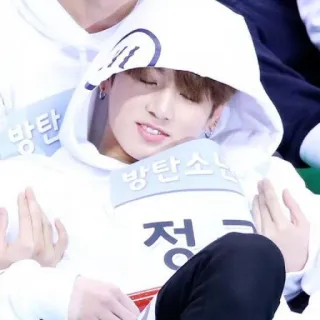 🍼 Jeon Jungkook 방탄소년단 kpop, bts, bangtan sonyeondan, jungkook, celebridade telegram sticker